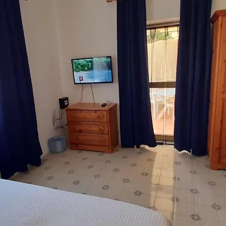 Villa Bronja Studio Airconditioned Apartment Xlendi Exterior photo