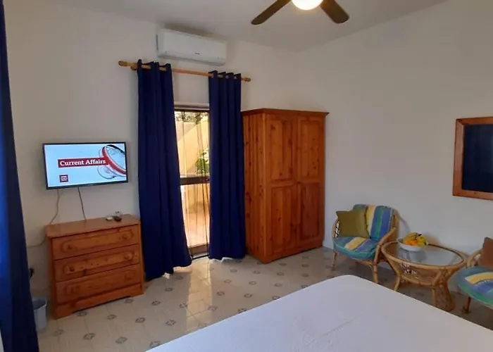 Villa Bronja Studio Airconditioned Apartment Xlendi